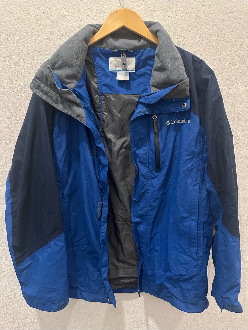 Columbia Mens Interchange Waterproof Jacket Blue Gray Hooded Rain Jacket Size M